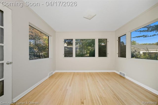 1028 Edgewood Drive, Royal Oak, MI 48067