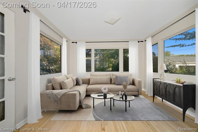 1028 Edgewood Drive, Royal Oak, MI 48067