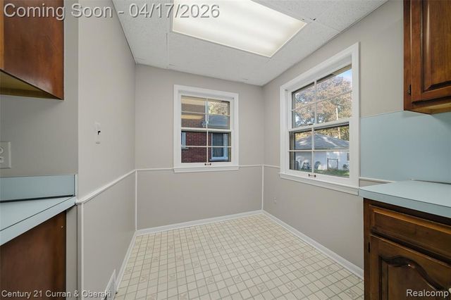 1028 Edgewood Drive, Royal Oak, MI 48067