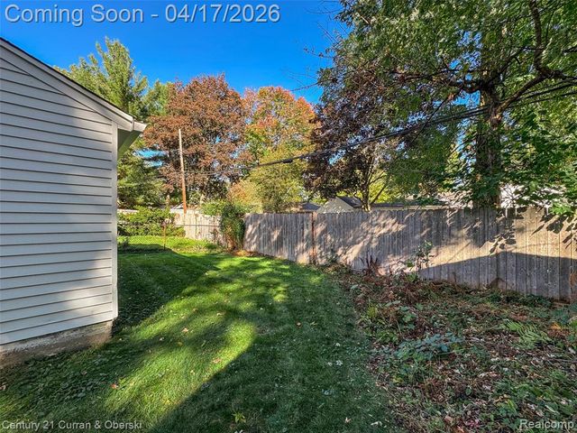1028 Edgewood Drive, Royal Oak, MI 48067