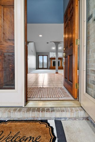 145 Shorewood Drive, Valparaiso, IN 46385