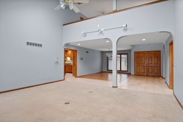 145 Shorewood Drive, Valparaiso, IN 46385