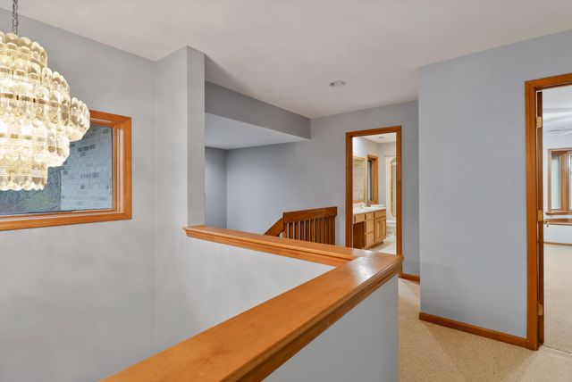 145 Shorewood Drive, Valparaiso, IN 46385
