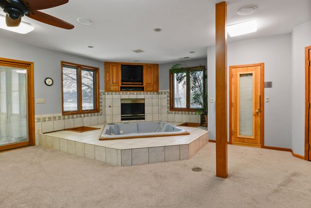 145 Shorewood Drive, Valparaiso, IN 46385
