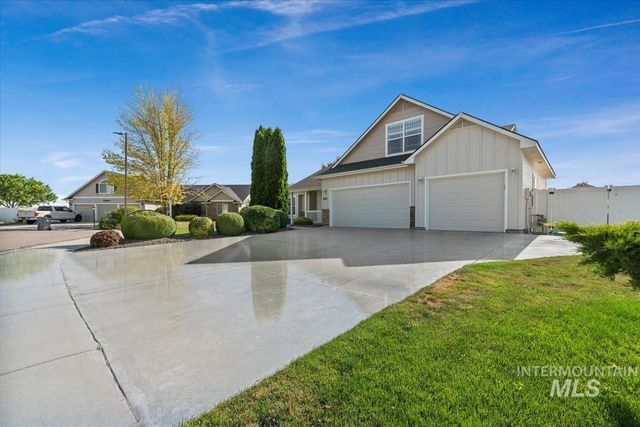 4128 E Chesapeake Dr, Nampa, ID 83686