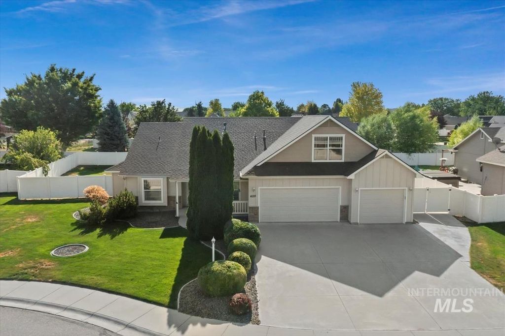 4128 E Chesapeake Dr, Nampa, ID 83686