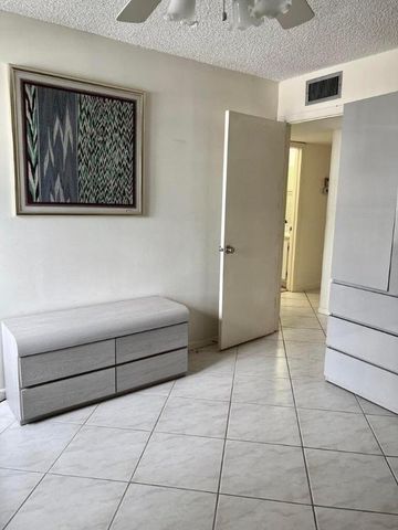 541 Burgundy L 541, Delray Beach, FL 33484