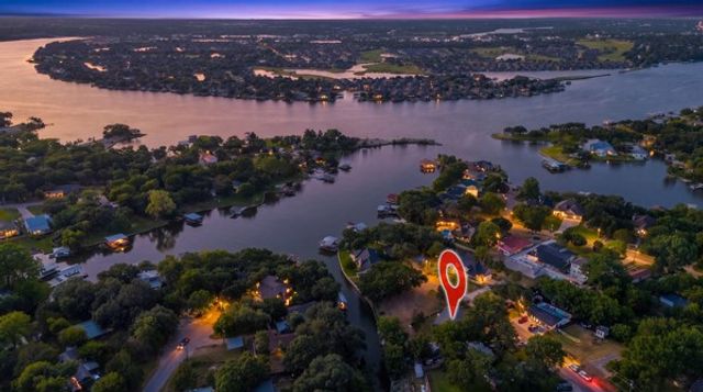 3810 Silver Creek Court, Granbury, TX 76048