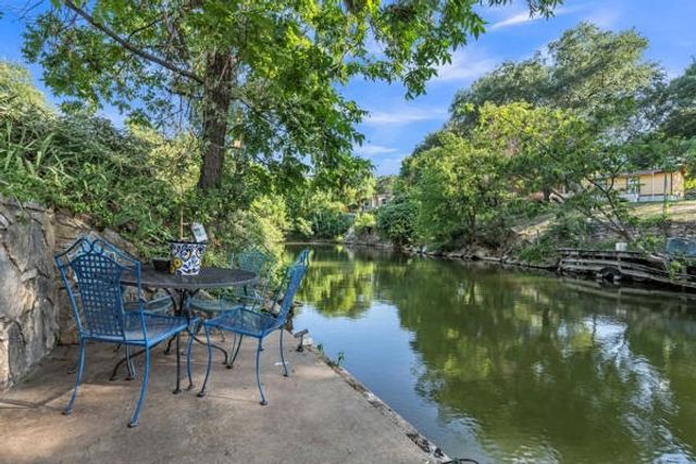 3810 Silver Creek Court, Granbury, TX 76048