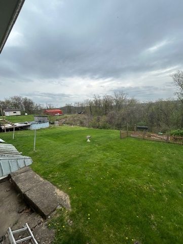 1318 Macarthur Dr, West Deer, PA 15076