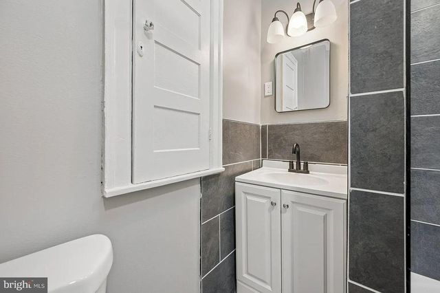 5625 WILLOWS AVE, Philadelphia, PA 19143
