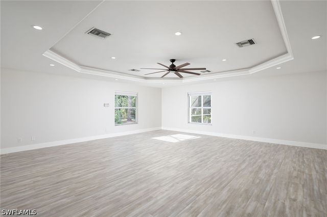 380 6th ST NE, Naples, FL 34120