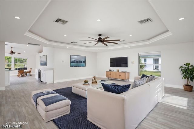 380 6th ST NE, Naples, FL 34120