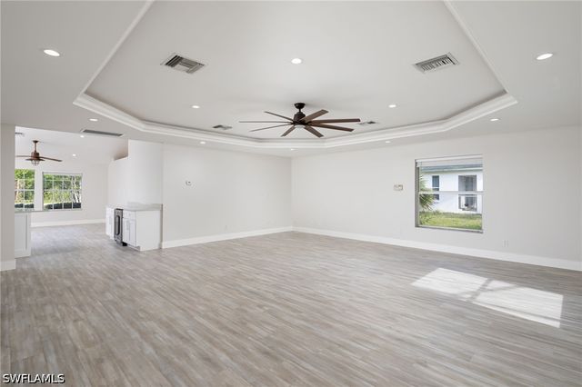 380 6th ST NE, Naples, FL 34120