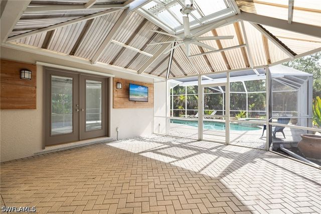 380 6th ST NE, Naples, FL 34120