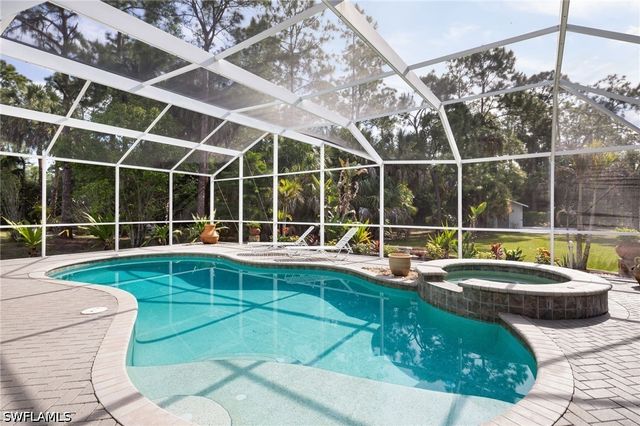 380 6th ST NE, Naples, FL 34120