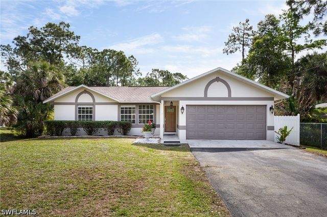 380 6th ST NE, Naples, FL 34120