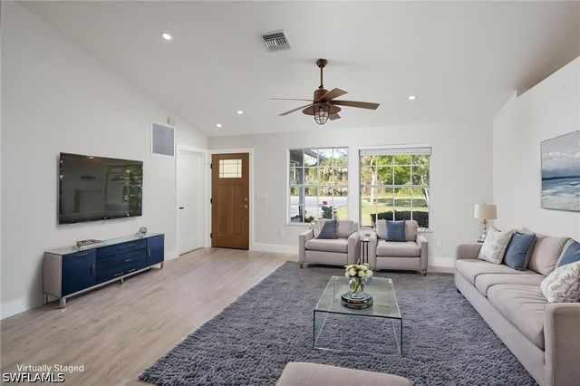 380 6th ST NE, Naples, FL 34120