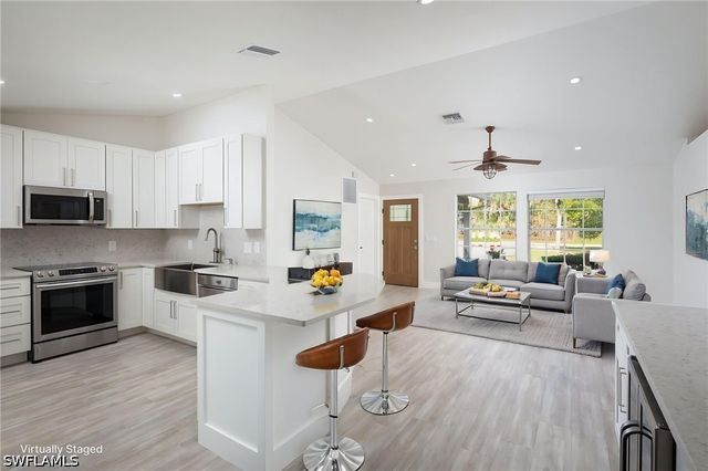 380 6th ST NE, Naples, FL 34120