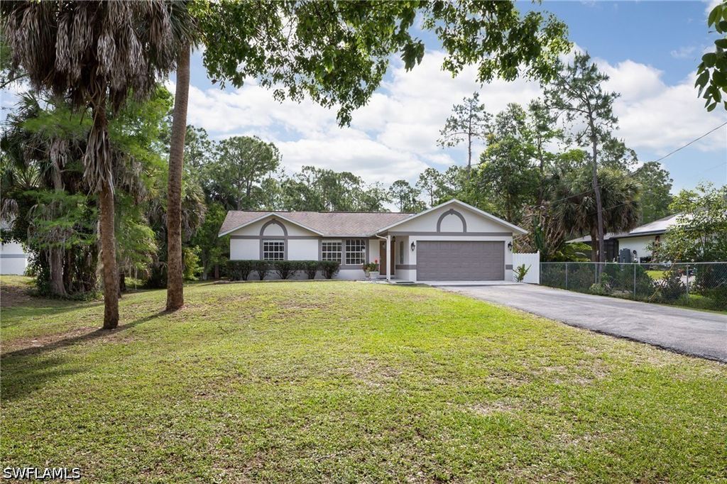 380 6th ST NE, Naples, FL 34120