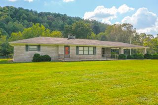 7703 State Hwy 472, Manchester, KY 40962