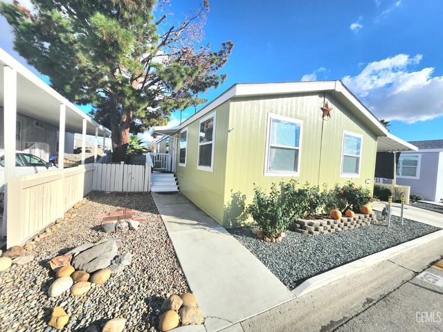 257 Mary Kay Lane, Bakersfield, CA 93308