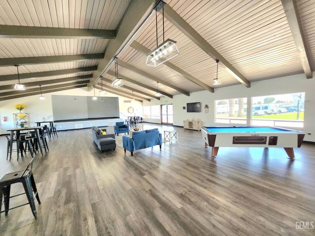 257 Mary Kay Lane, Bakersfield, CA 93308