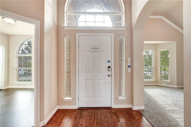 304 Wisteria Way, Red Oak, TX 75154