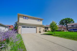 1510 W RUSSELL Court, Arlington Heights, IL 60005