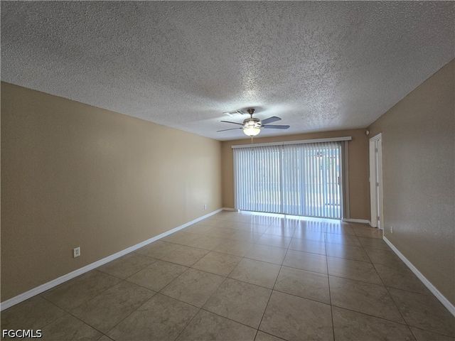 702 SE 47th ST 4, Cape Coral, FL 33904