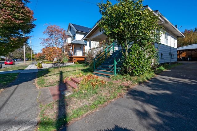 5818 7th Avenue NW, Seattle, WA 98107
