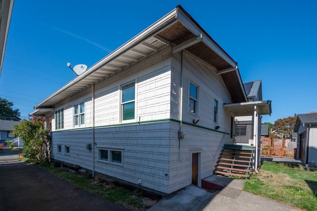 5818 7th Avenue NW, Seattle, WA 98107