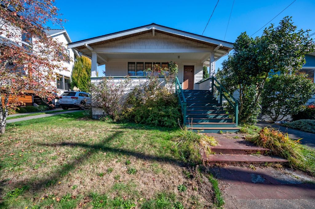 5818 7th Avenue NW, Seattle, WA 98107