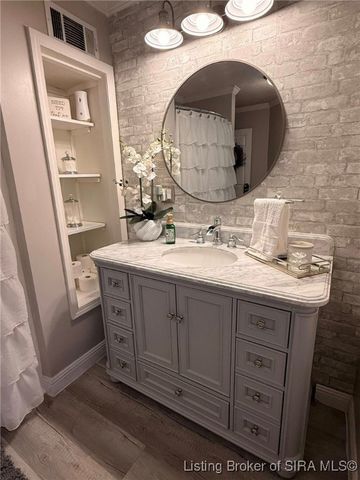 10 Thomas Court, Scottsburg, IN 47170