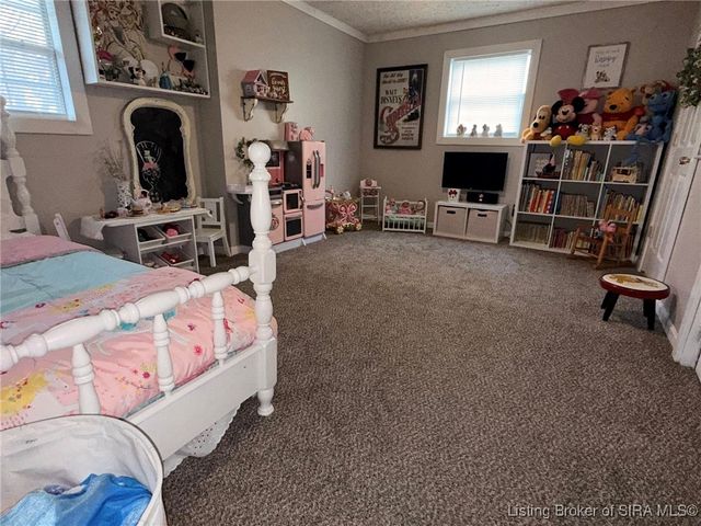 10 Thomas Court, Scottsburg, IN 47170