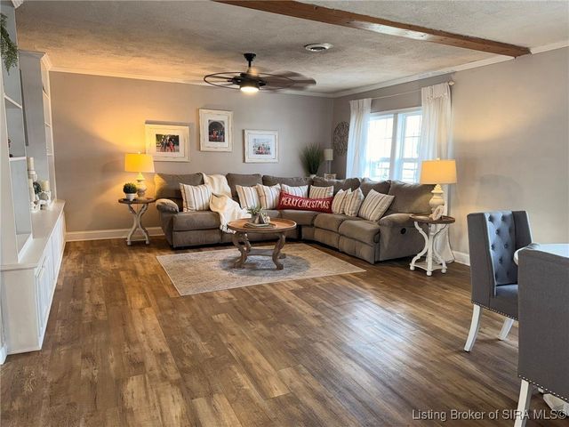 10 Thomas Court, Scottsburg, IN 47170