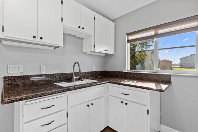 8335 Bailey Rd, Yuba City, CA 95993