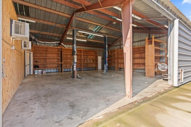 8335 Bailey Rd, Yuba City, CA 95993