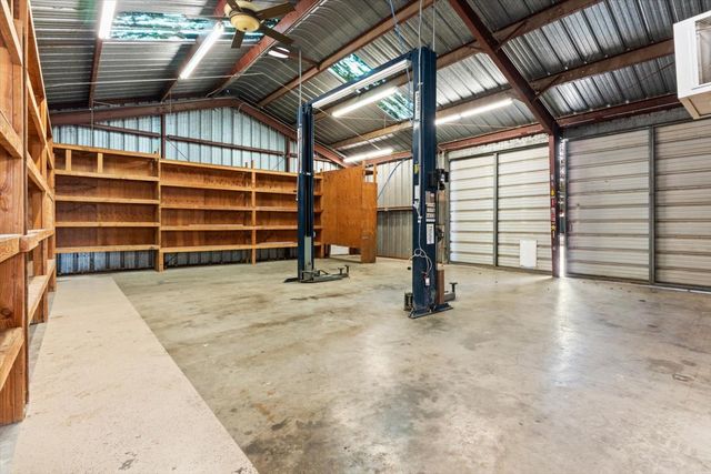 8335 Bailey Rd, Yuba City, CA 95993