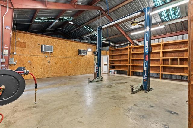 8335 Bailey Rd, Yuba City, CA 95993