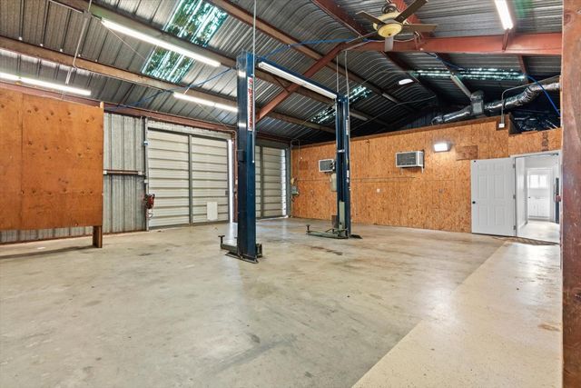 8335 Bailey Rd, Yuba City, CA 95993