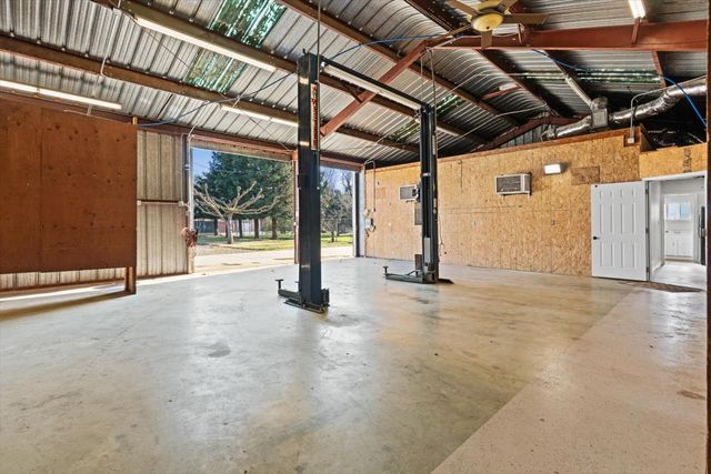 8335 Bailey Rd, Yuba City, CA 95993