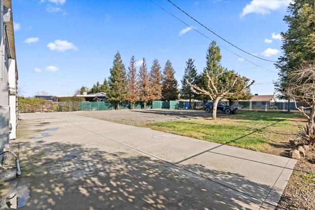 8335 Bailey Rd, Yuba City, CA 95993
