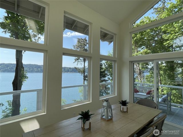 17455 Paige Lane SW, Vashon, WA 98070