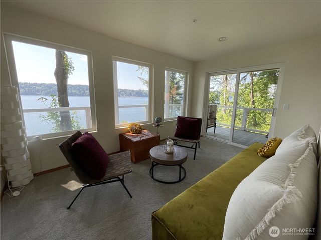 17455 Paige Lane SW, Vashon, WA 98070
