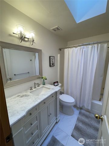 17455 Paige Lane SW, Vashon, WA 98070