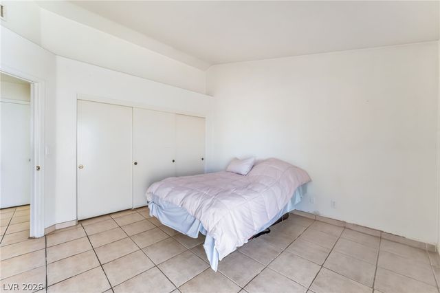 2220 Misty Ridge Circle, North Las Vegas, NV 89032