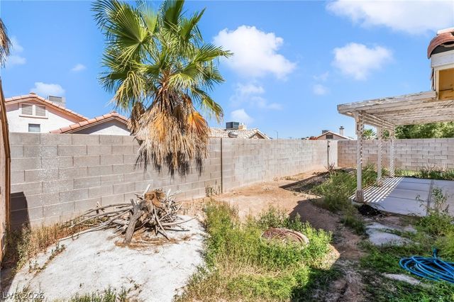 2220 Misty Ridge Circle, North Las Vegas, NV 89032