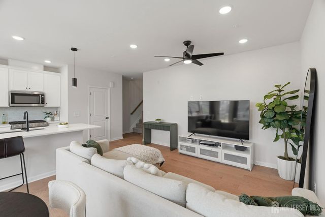 119 Sadie Circle, New Brunswick, NJ 08901