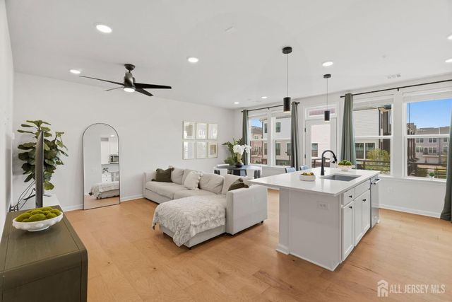 119 Sadie Circle, New Brunswick, NJ 08901